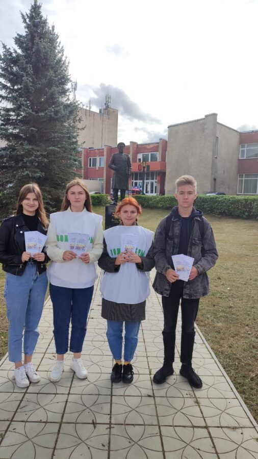 150 памяток о безопасности раздали жителям Торопецкого района 150 памяток о безопасности раздали жителям Торопецкого района
