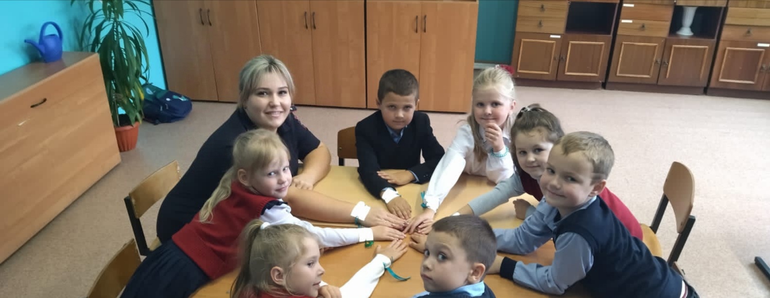 В Ржеве сотрудники ГИБДД провели мастер-класс для первоклассников