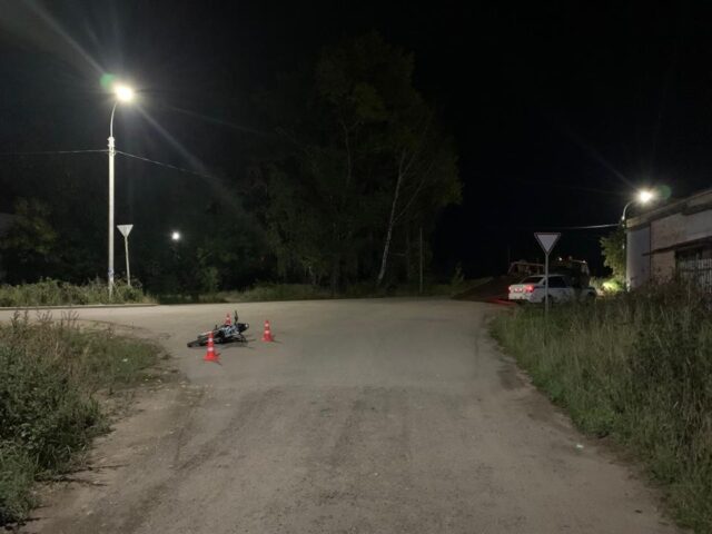 В Тверской области 15-летний мотоциклист без прав попал в аварию В Тверской области 15-летний мотоциклист без прав попал в аварию