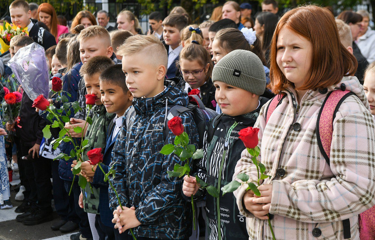 Игорь Руденя поздравил с Днём знаний учеников  средней школы №36 города Твери