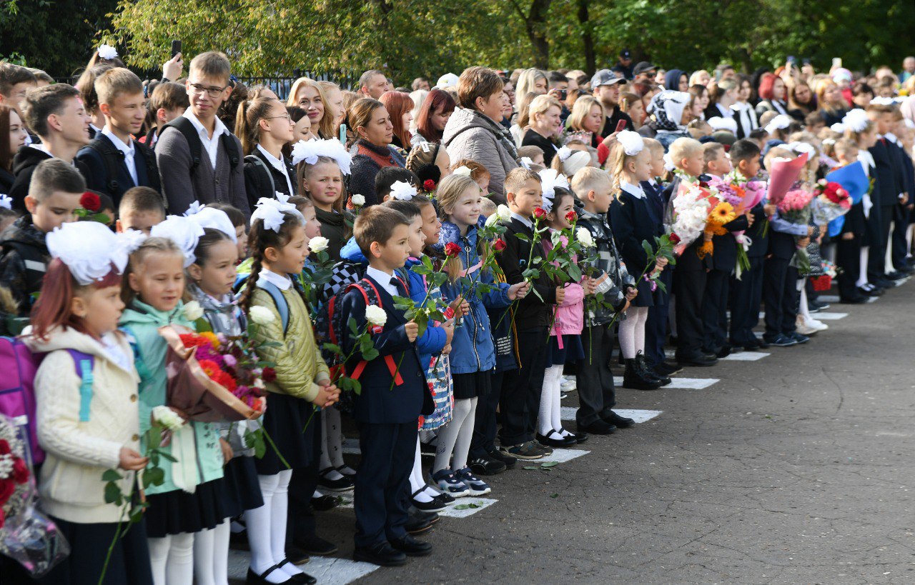 Игорь Руденя поздравил с Днём знаний учеников  средней школы №36 города Твери