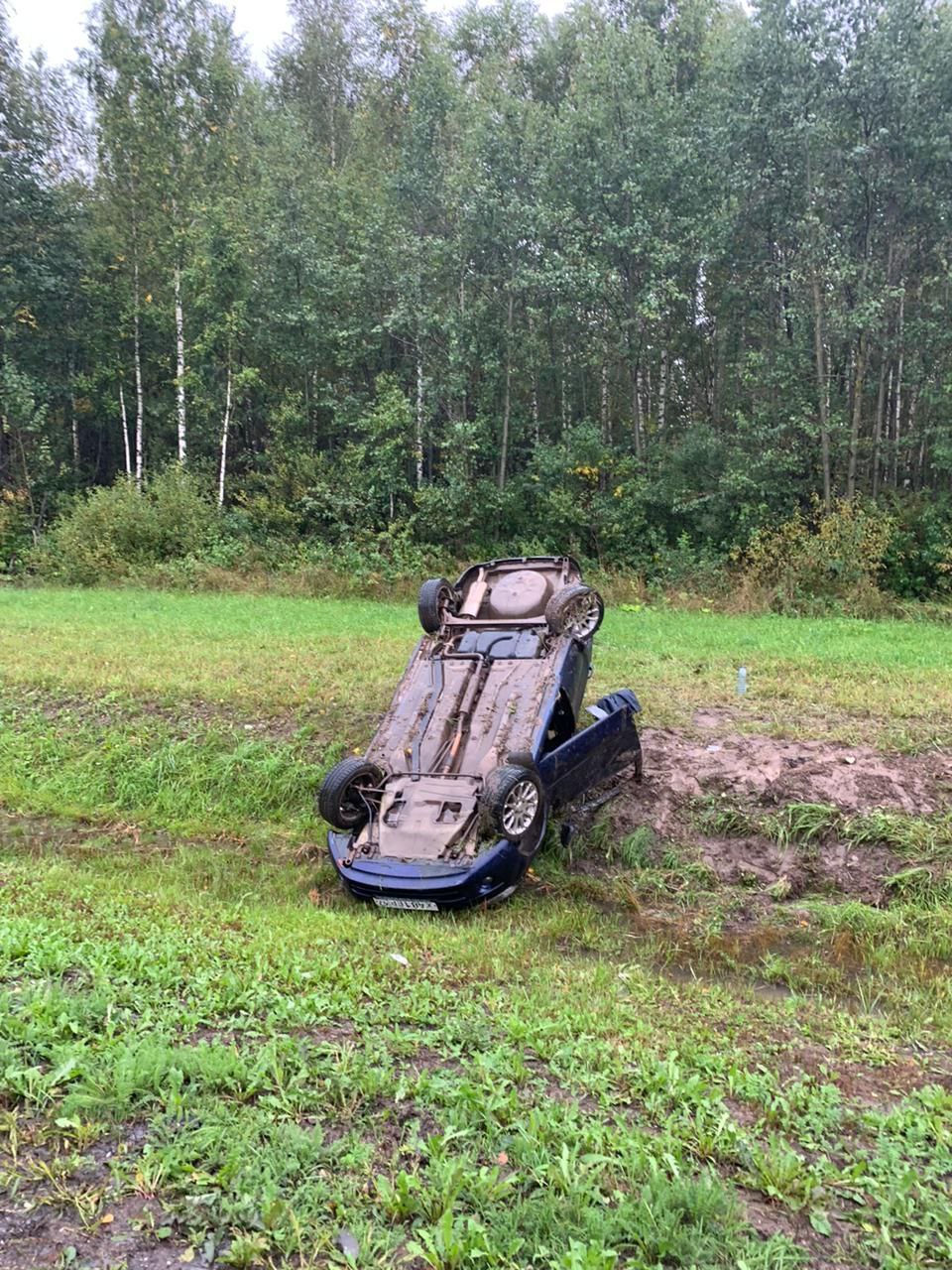 В Тверской области пьяный водитель спровоцировал аварию В Тверской области пьяный водитель спровоцировал аварию