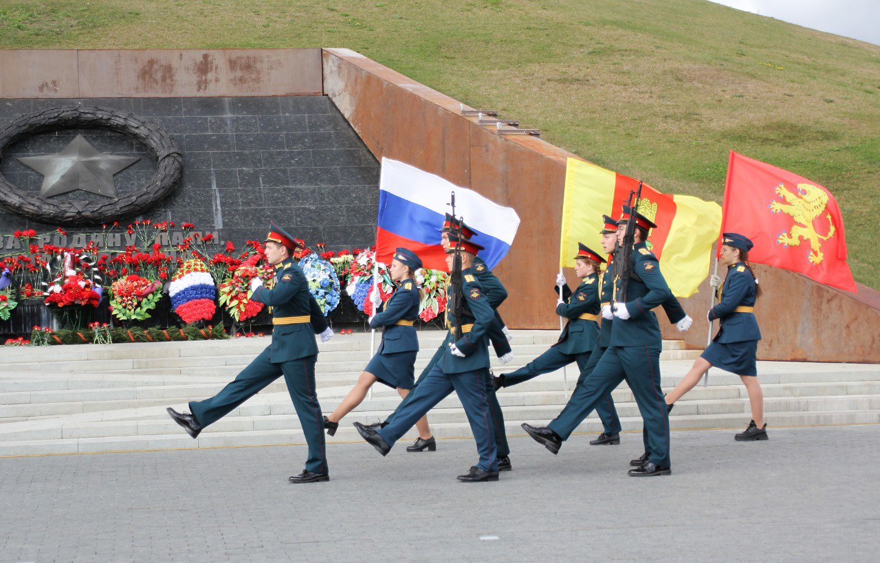 У Ржевского мемориала Советскому солдату дан старт Слета часовых Постов Памяти Тверской области