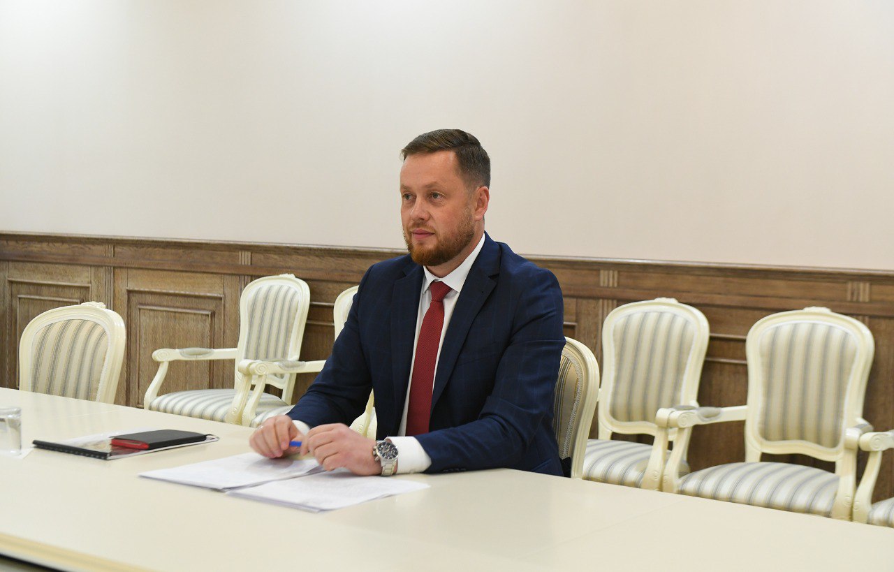 Игорь Руденя провел встречу с главой города Ржева Романом Крыловым