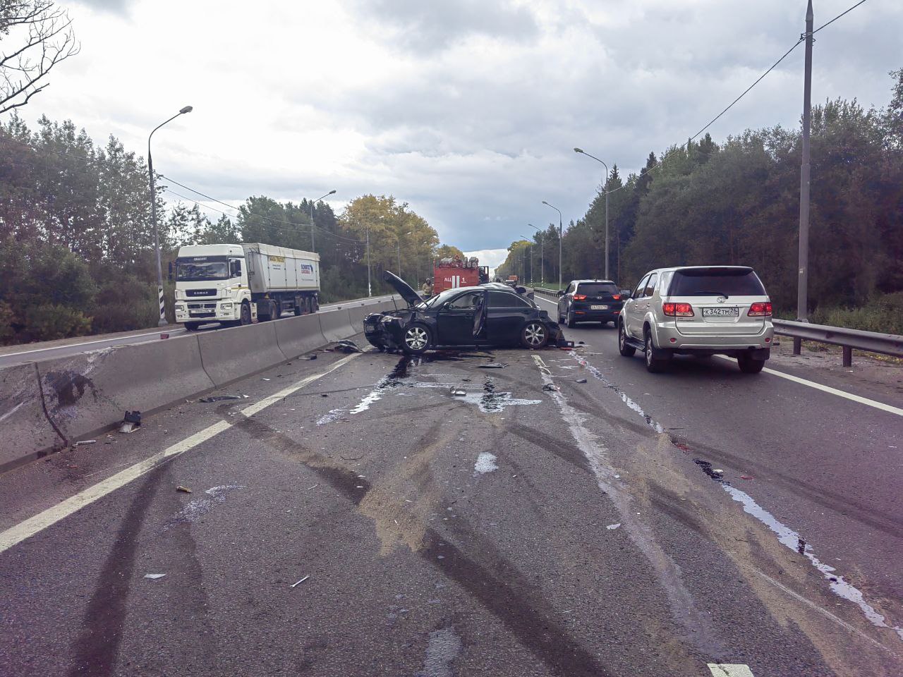 В Тверской области двое мужчин получили серьезные травмы в аварии