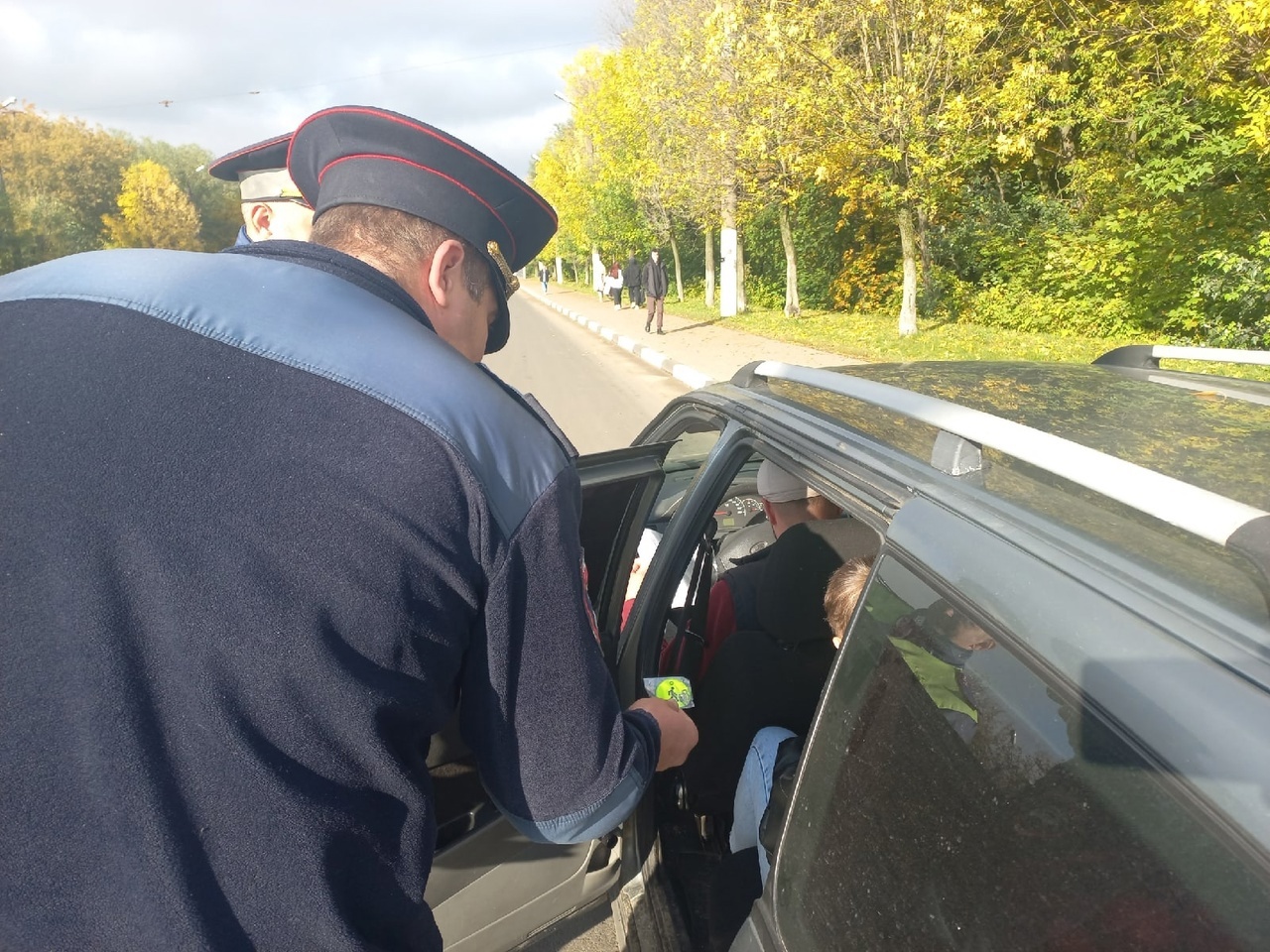 В Твери сотрудники ГИБДД провели акцию «Ребенок- главный пассажир»