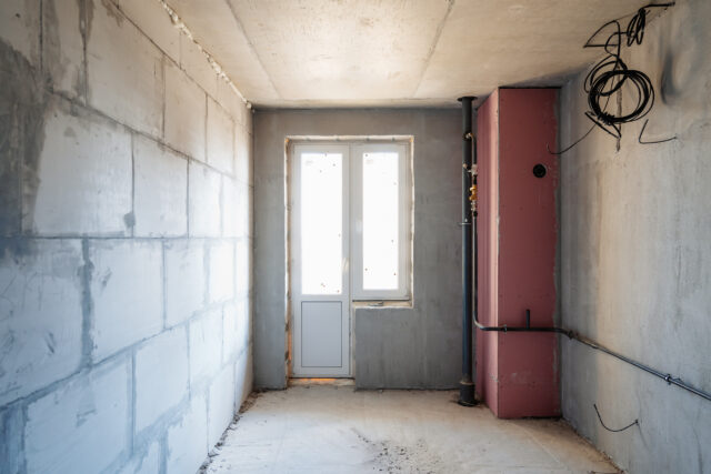 Полицейские нашли мошенника, обманувшего жителя Твери под предлогом оказания строительных работ