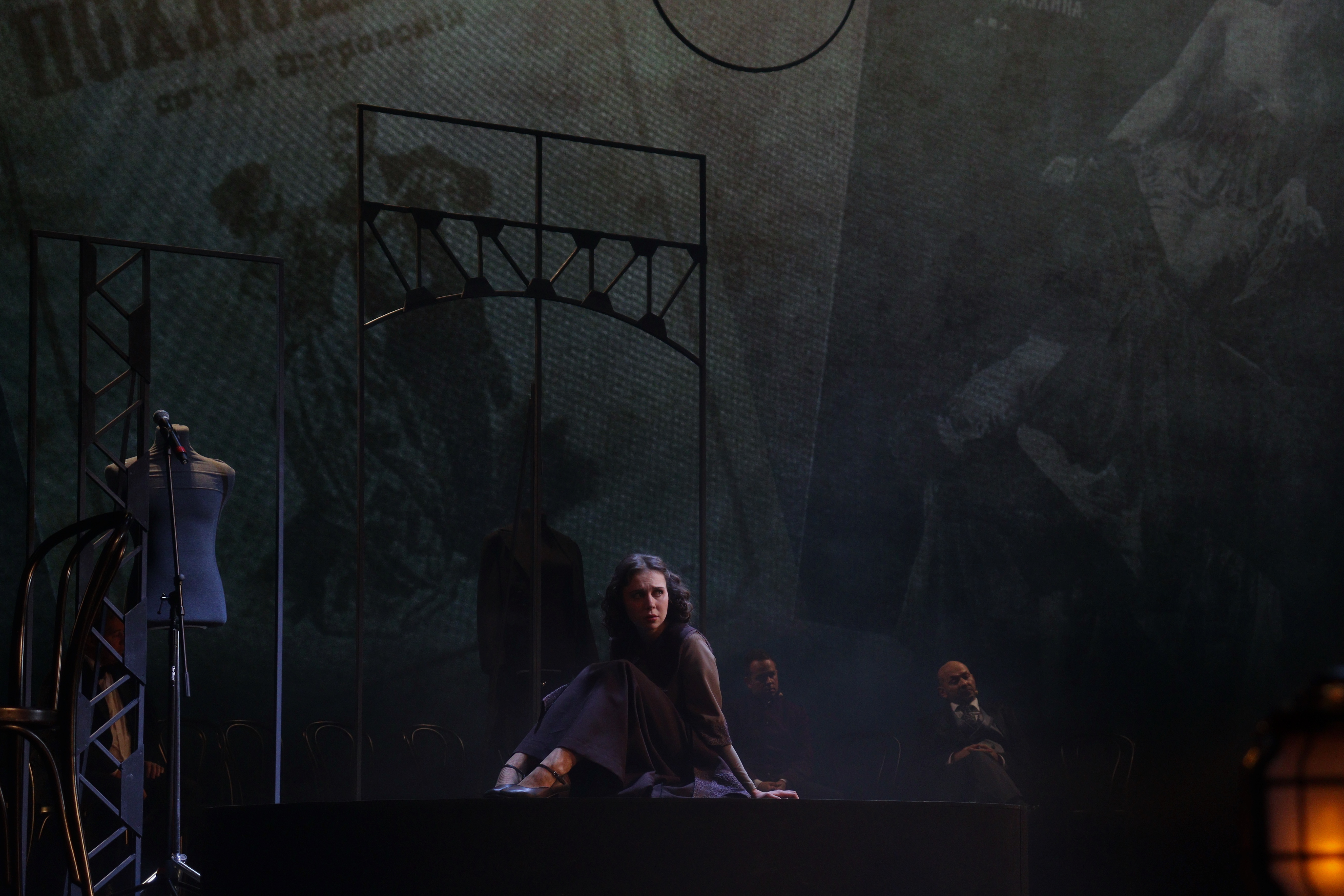 Разве я могу без театра жить: В Твери прогремела премьера спектакля “Таланты и поклонники”