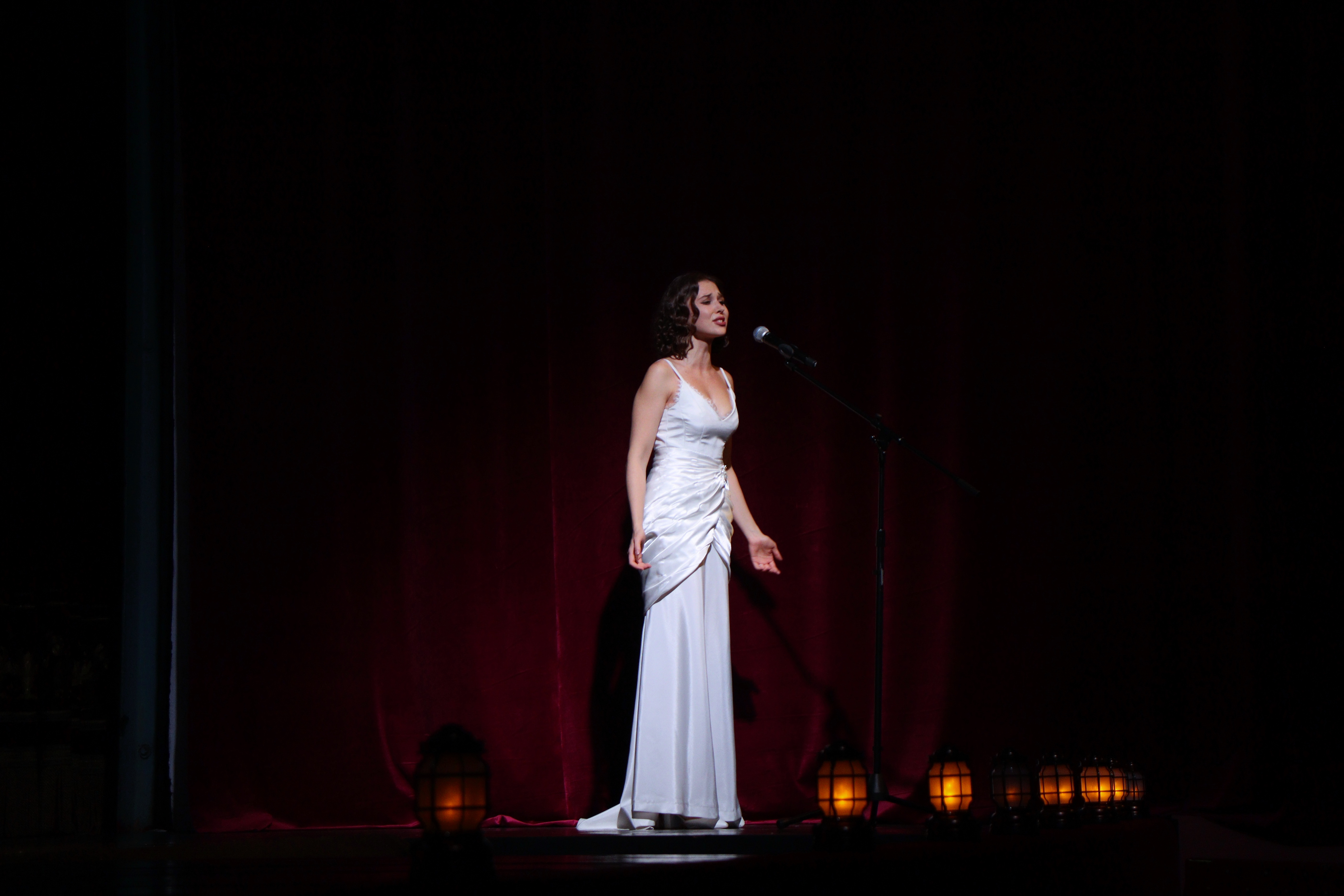 Разве я могу без театра жить: В Твери прогремела премьера спектакля “Таланты и поклонники”