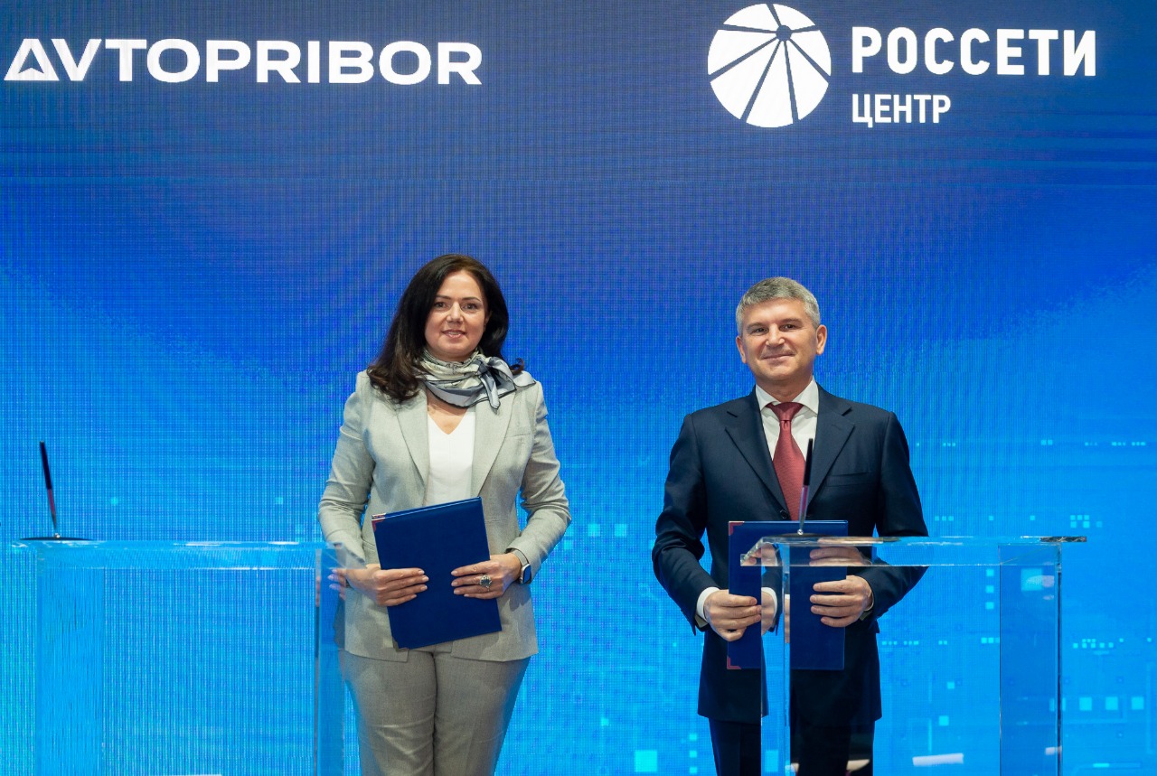Игорь Маковский и Татьяна Диесперова подписали соглашение о развитии энергоэффективных отечественных технологий Игорь Маковский и Татьяна Диесперова подписали соглашение о развитии энергоэффективных отечественных технологий