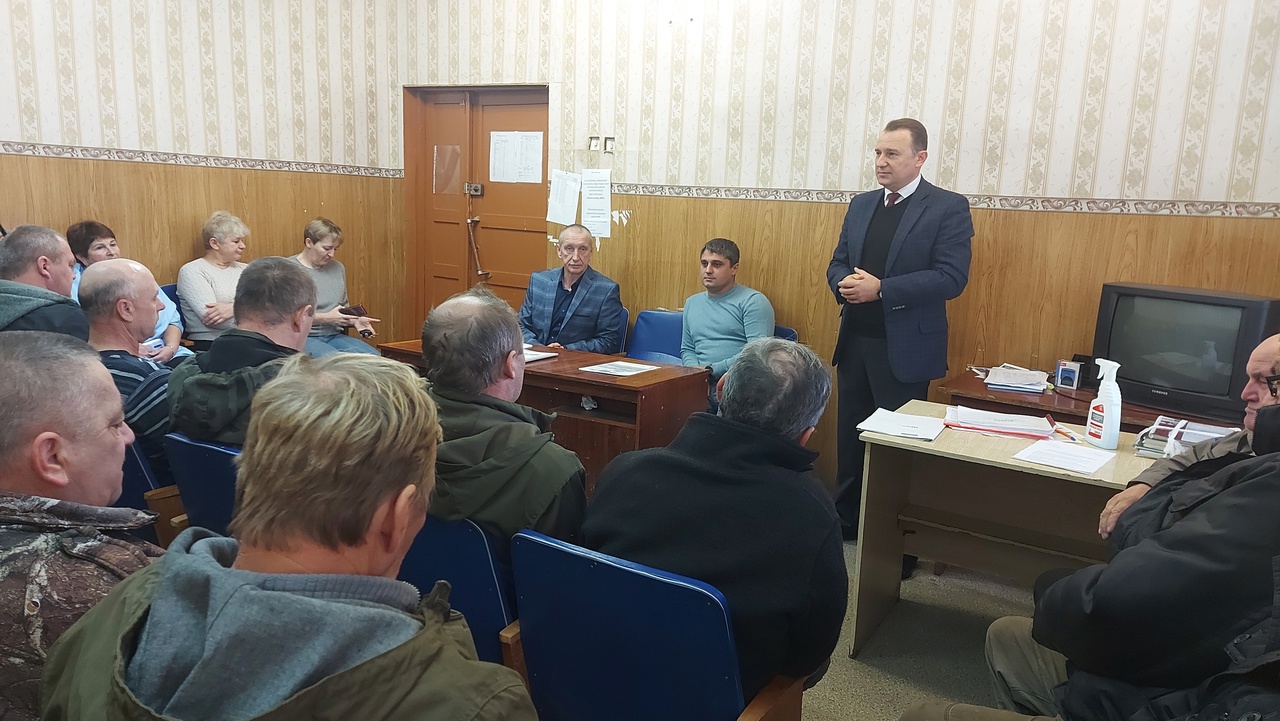 Глава Бологовского района поздравил дорожников с профессиональным праздником