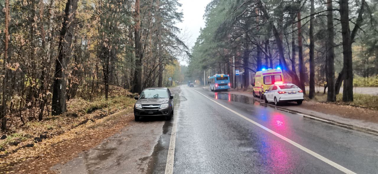 В Твери молодой водитель на Ладе сбил пенсионера