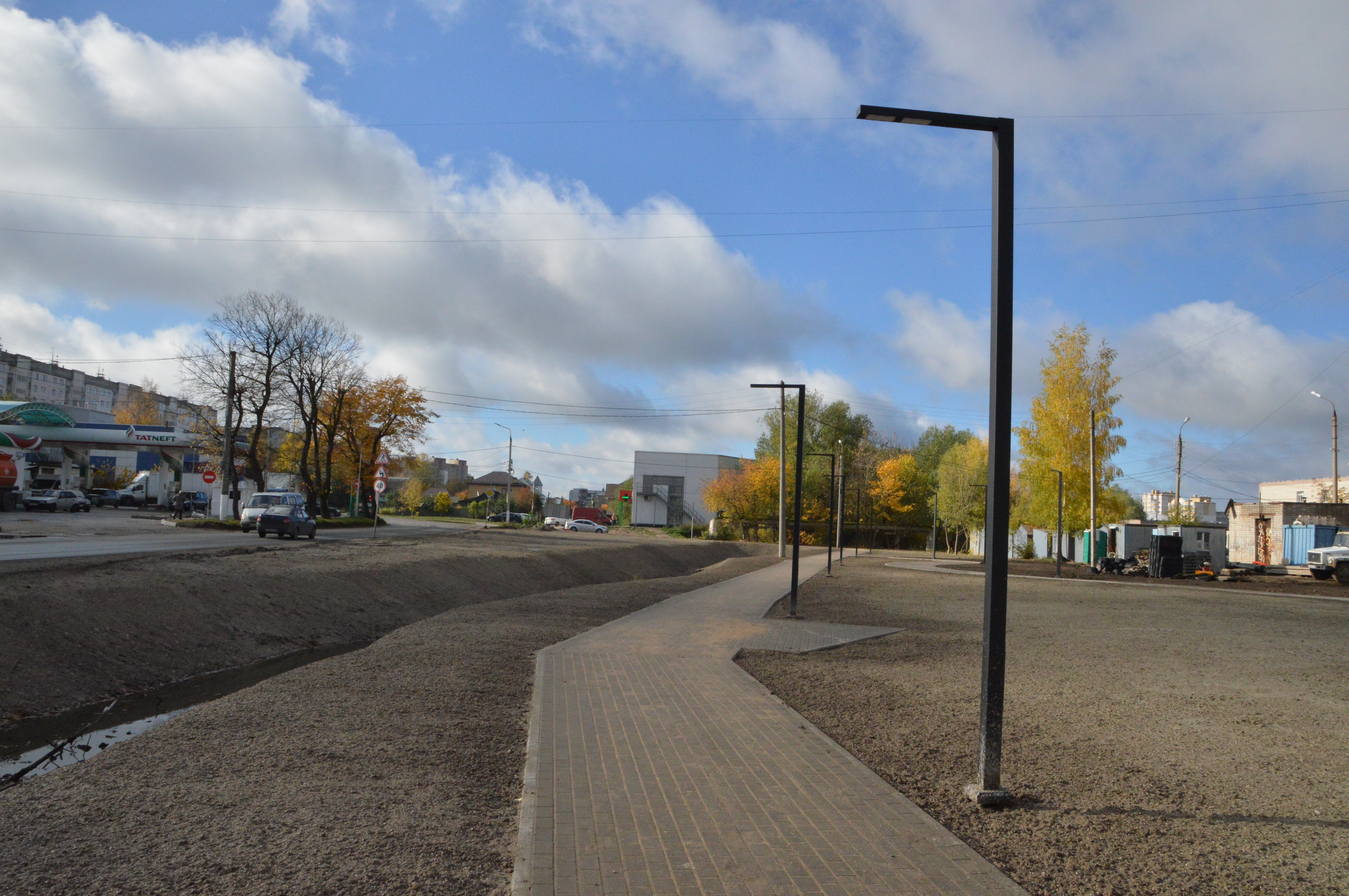 На Хромова в Твери завершается первый этап работ по благоустройству парка