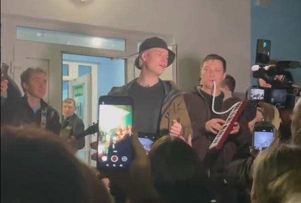 Певец SHAMAN выступил в родном городе Певец SHAMAN выступил в родном городе