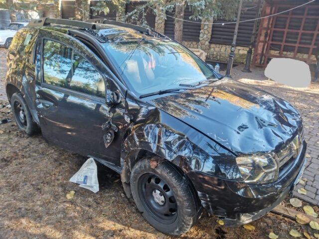 В Тверской области водитель погиб в опрокинувшемся автомобиле