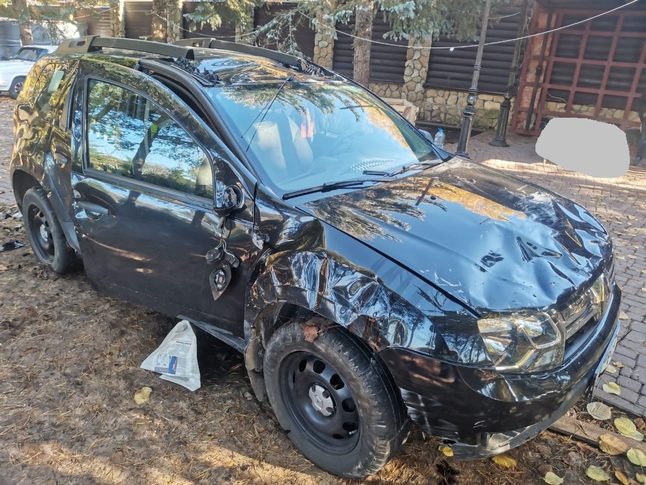 В Тверской области водитель погиб в опрокинувшемся автомобиле