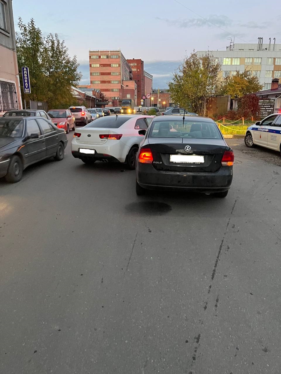 Две иномарки столкнулись на улице Вагжанова в Твери