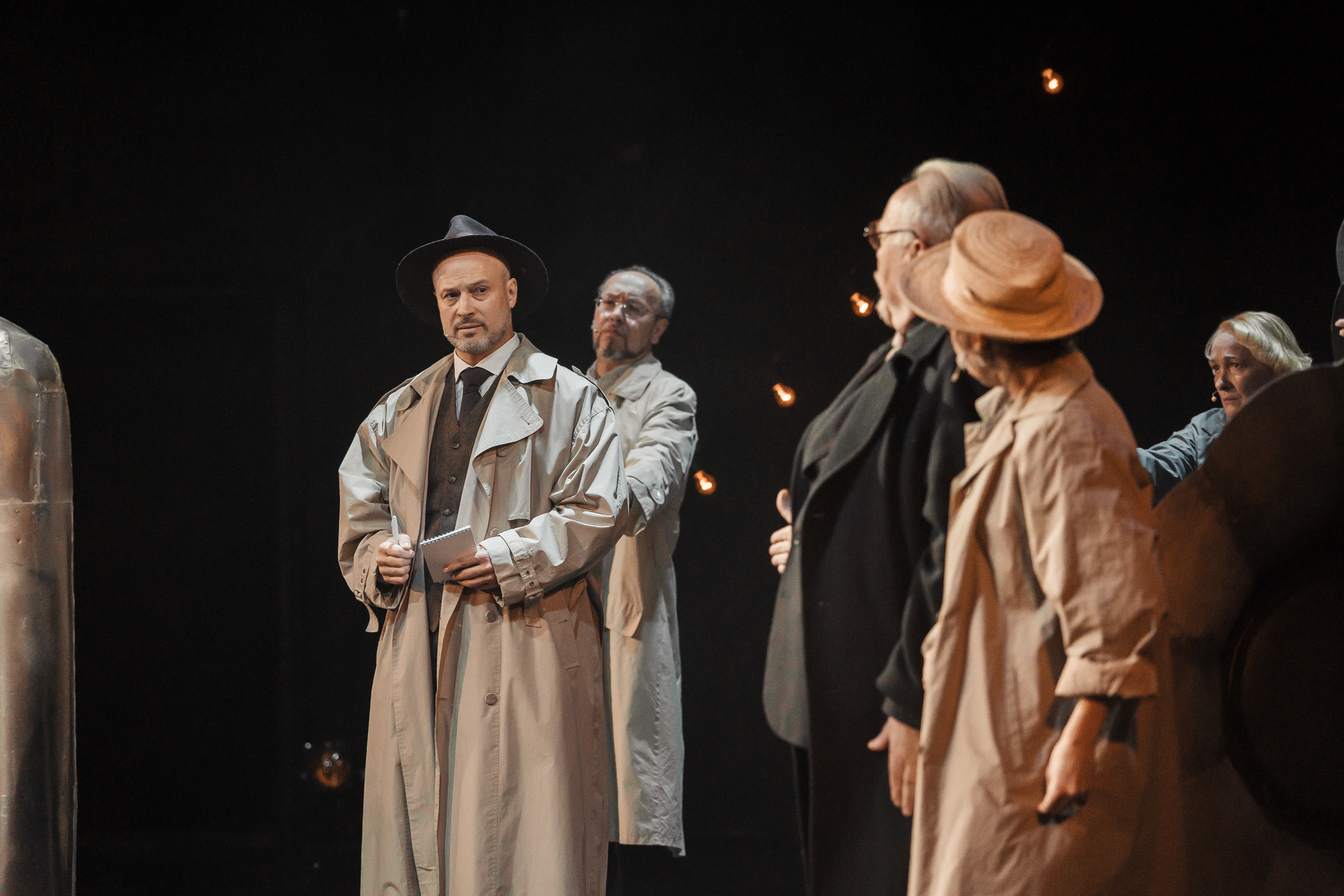 Из цветочницы в леди: В Тверском ТЮЗе поставили педагогический эксперимент