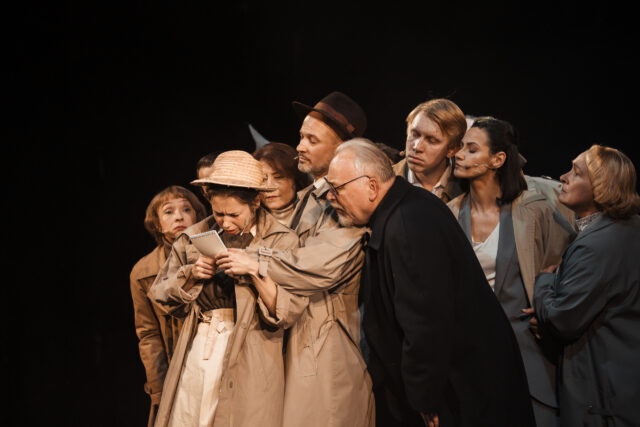 Из цветочницы в леди: В Тверском ТЮЗе поставили педагогический эксперимент