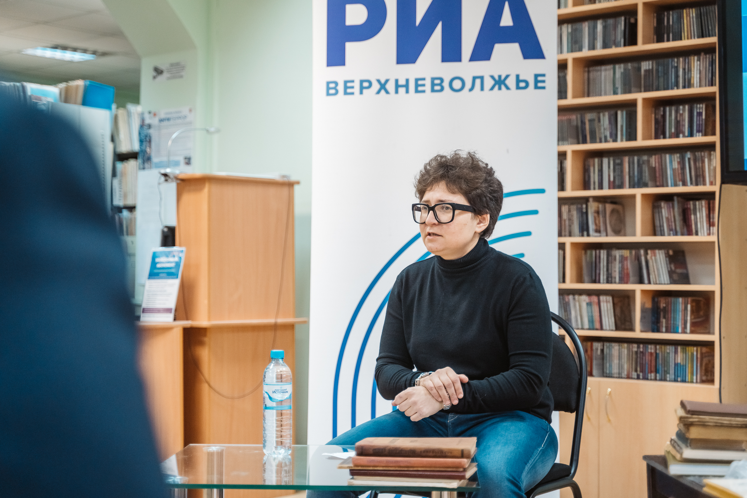 Сокровища на книжной полке: На "Тверском переплете" редактор РИА Верхневолжье представила редкие издания из личной коллекции
