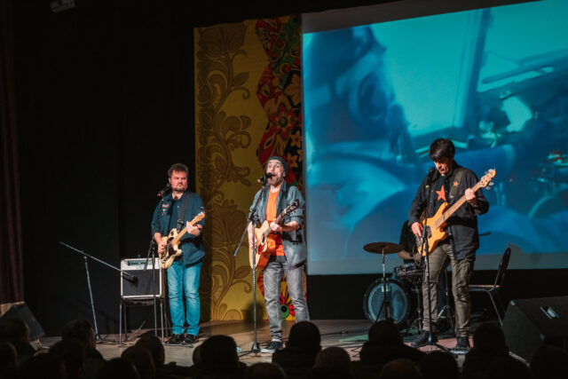 В Твери перед мобилизованными выступила рок-группа «Зверобой»