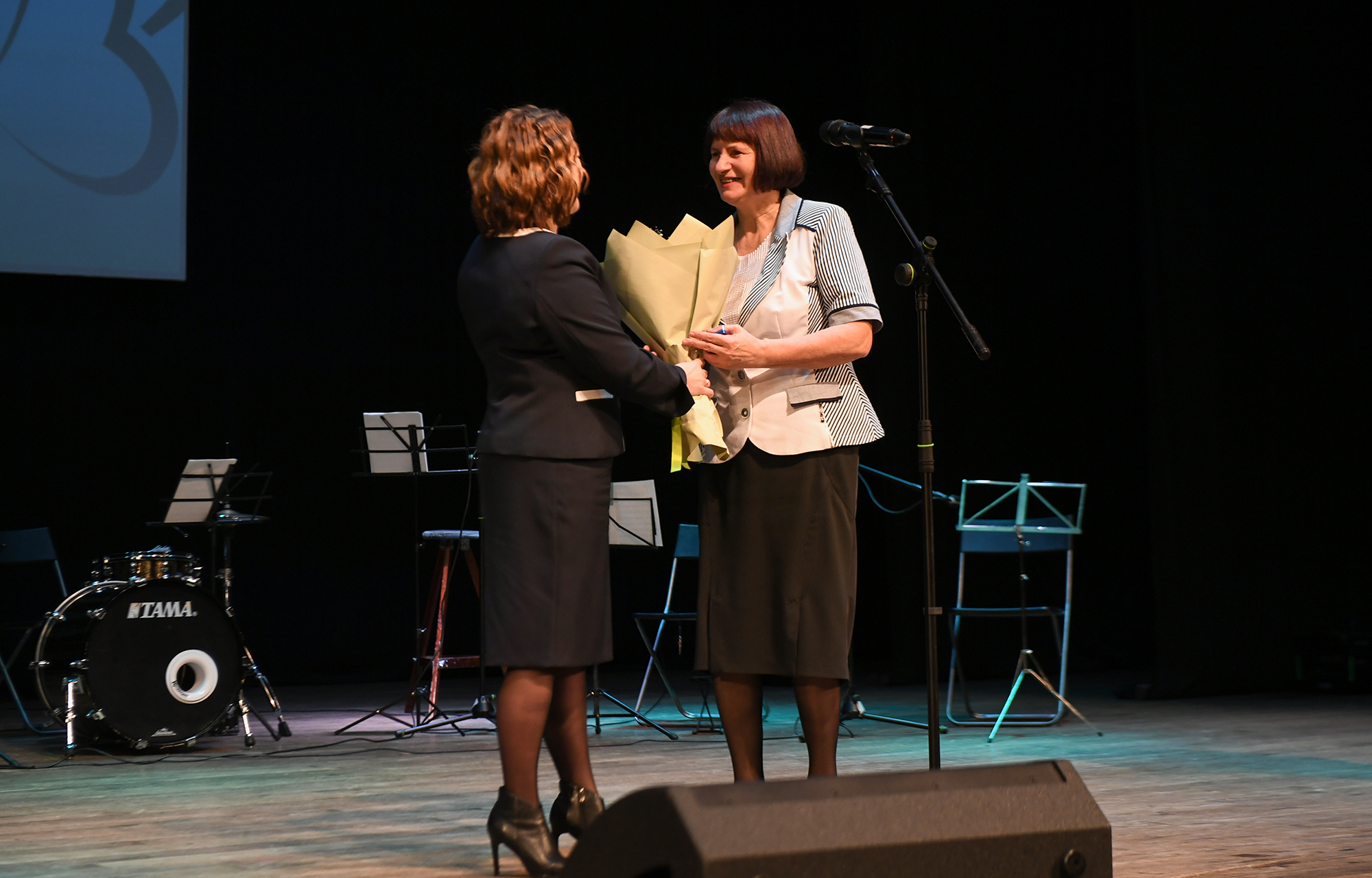 Работникам сферы образования вручили награды губернатора Тверской области