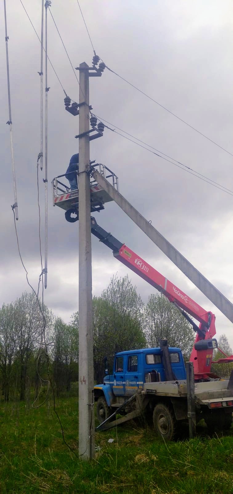 Тверьэнерго повышает надежность электросетевого комплекса Максатихинского района в преддверии зимнего максимума температур