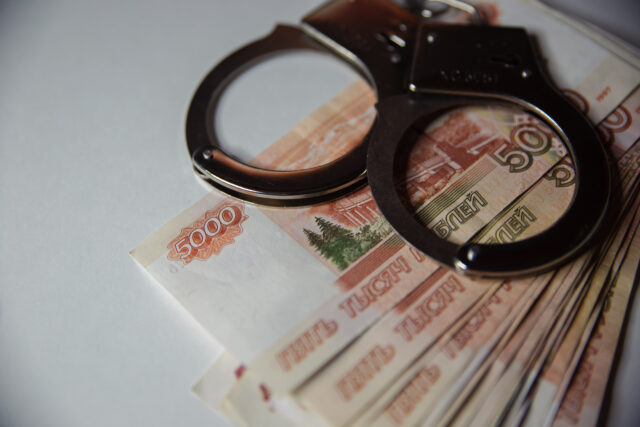 Житель Тверской области обокрал своего отчима