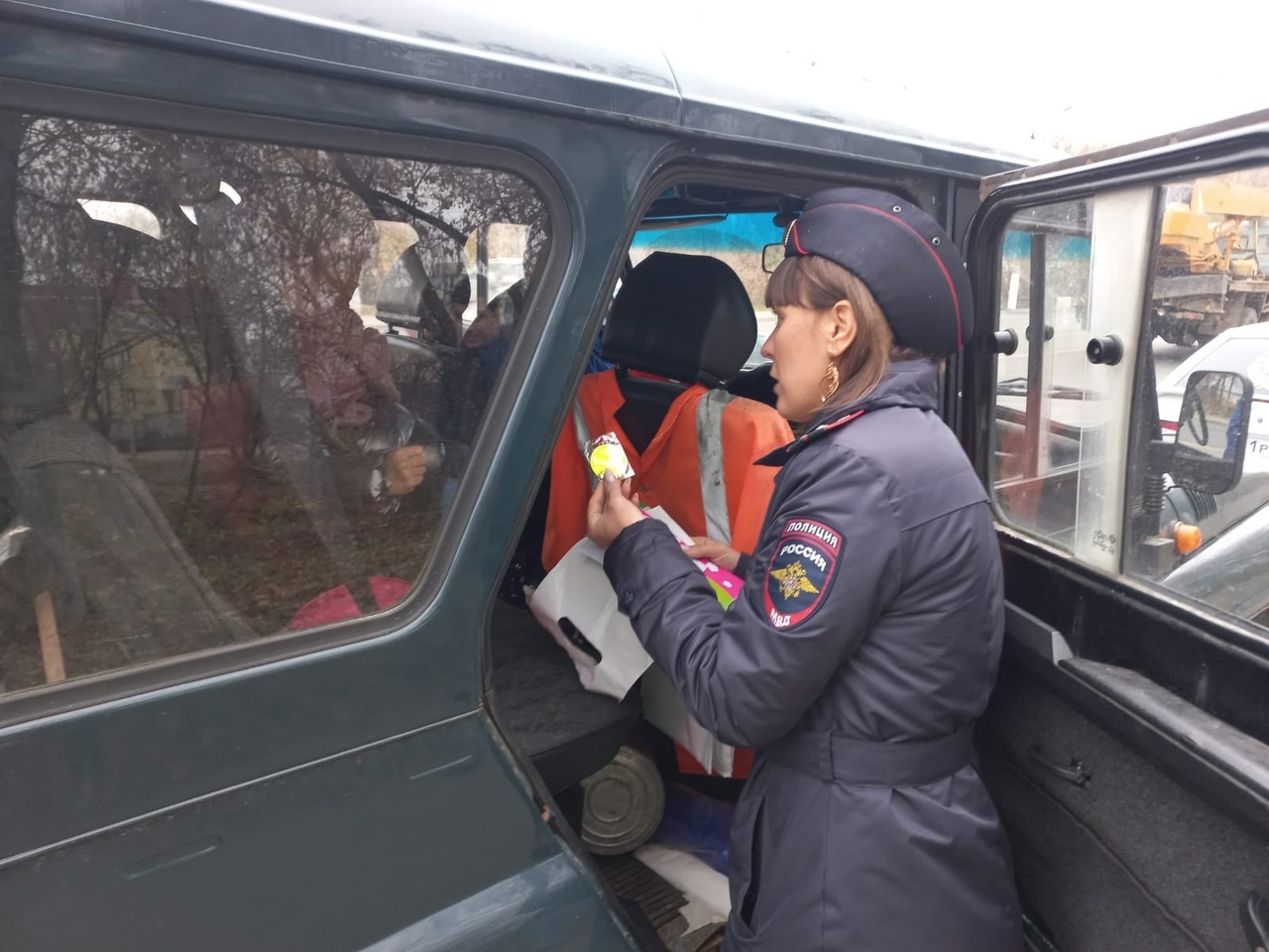 Тверские автоинспекторы проверили наличие детских кресел у водителей