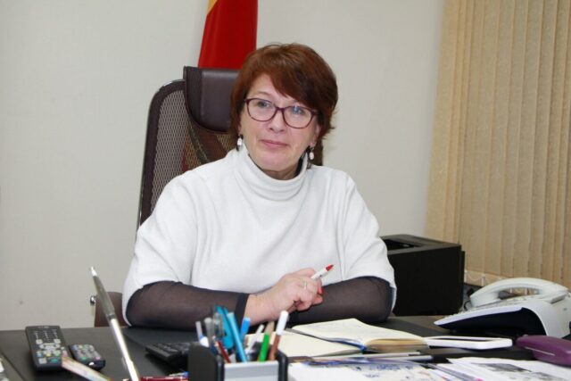 Глава Вышневолоцкого округа два часа разговаривала с жителями по телефону Глава Вышневолоцкого округа два часа разговаривала с жителями по телефону