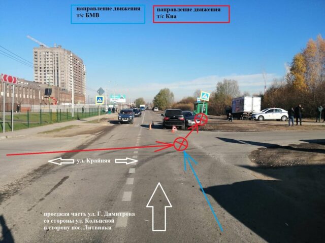 В Твери столкнулись Kia и BMW В Твери столкнулись Kia и BMW