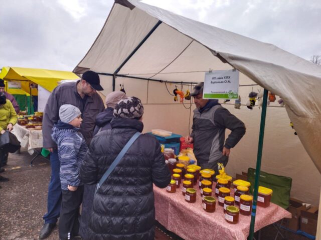 В столице Верхневолжья открылась «Ярмарка продовольствия» В столице Верхневолжья открылась «Ярмарка продовольствия»