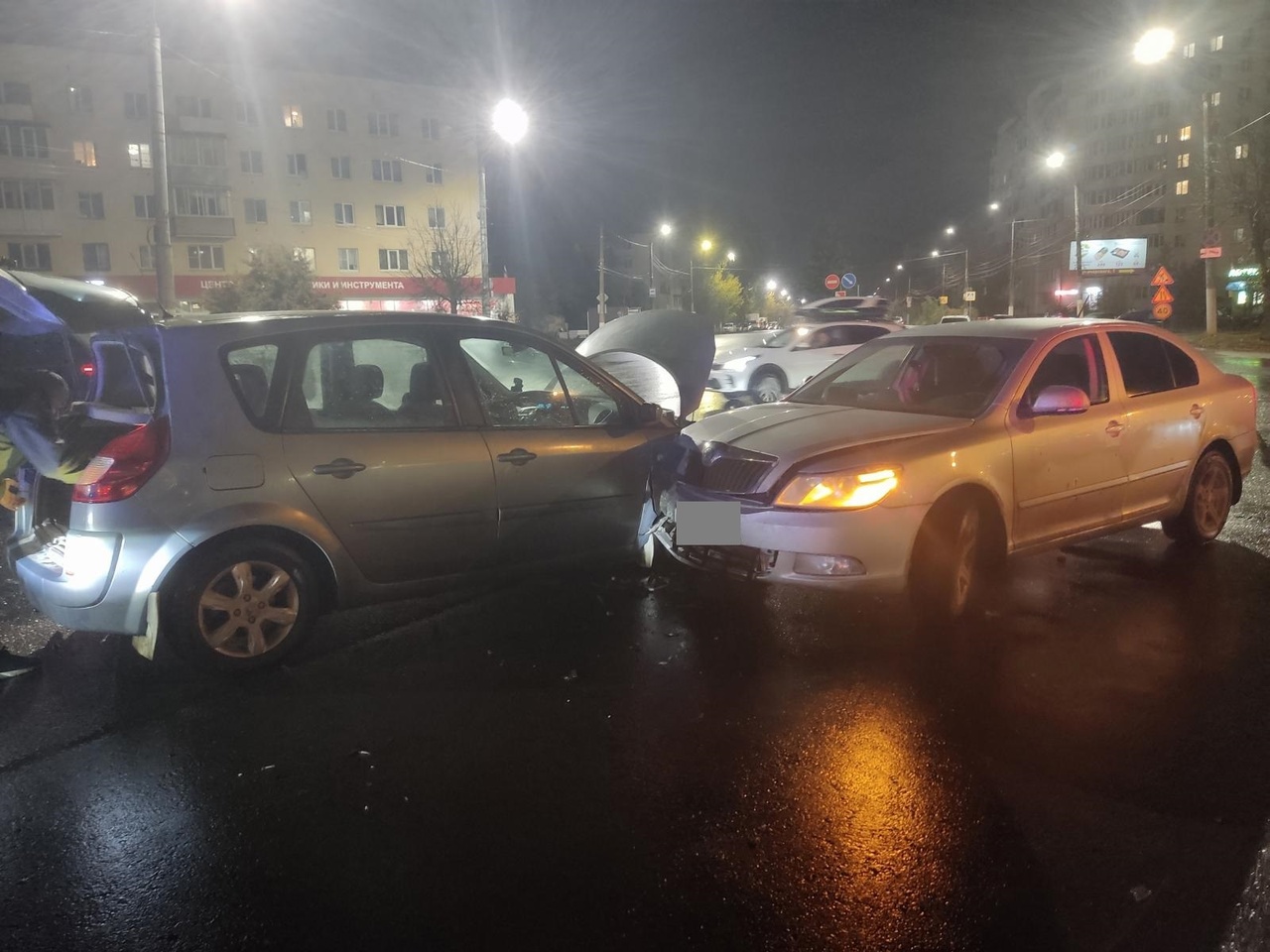 В Твери мать отправила 16-летнего сына в аптеку на машине