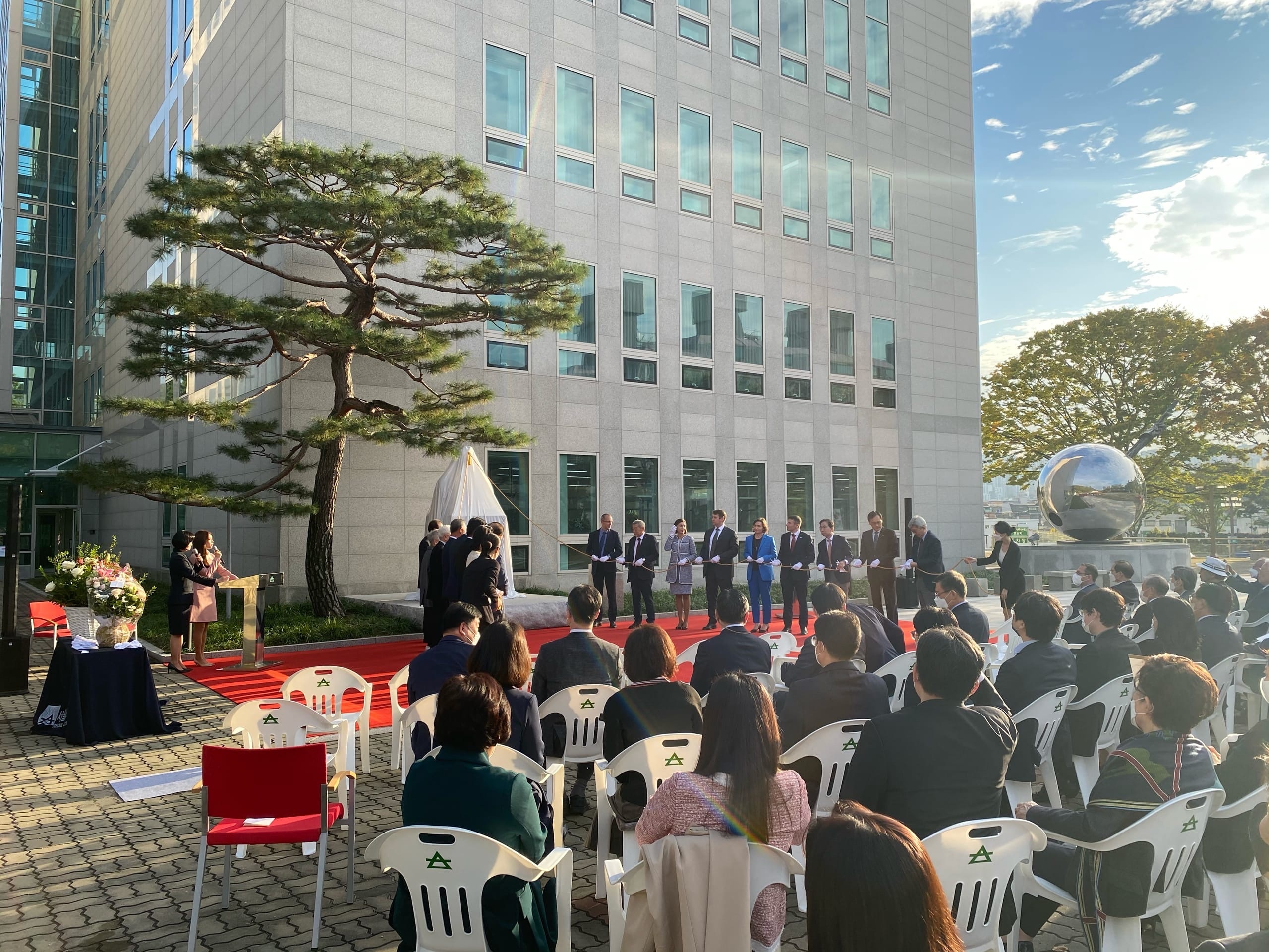 В Южной Корее появилось сразу два новых культурных объекта в память о русских писателях