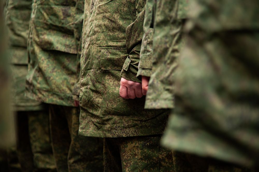 Жители ДНР встречают защитников из России пирогами Николай Семляков: Есть такая профессия — Родину защищать