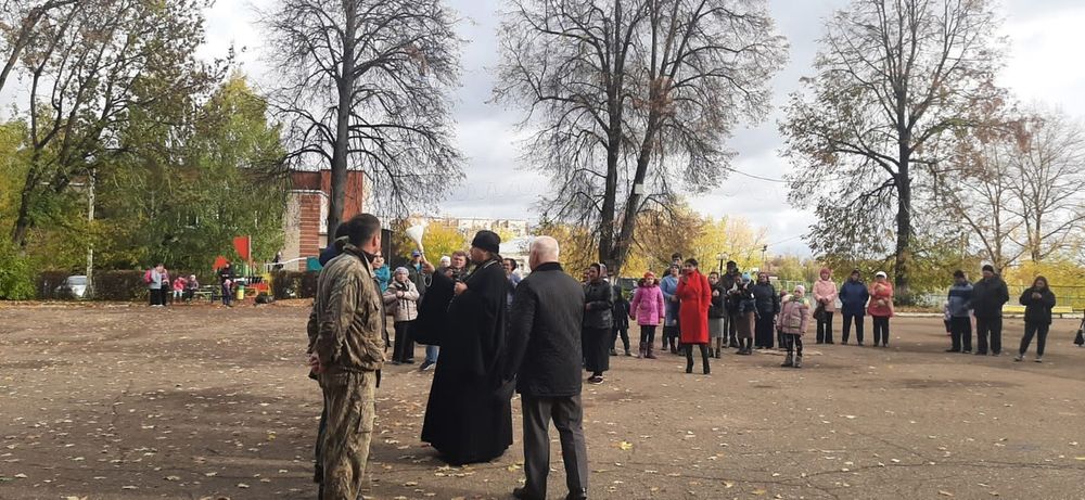 В Бологое проводили мобилизованных на сборный пункт