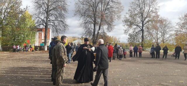 В Бологое проводили мобилизованных на сборный пункт