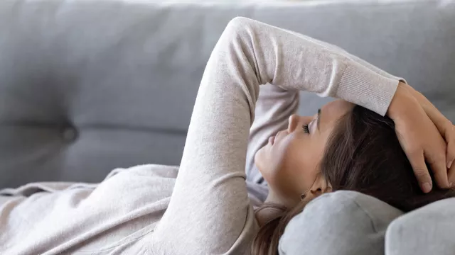 Ортопед рассказала, почему из-за плохой осанки может болеть голова Ортопед рассказала, почему из-за плохой осанки может болеть голова