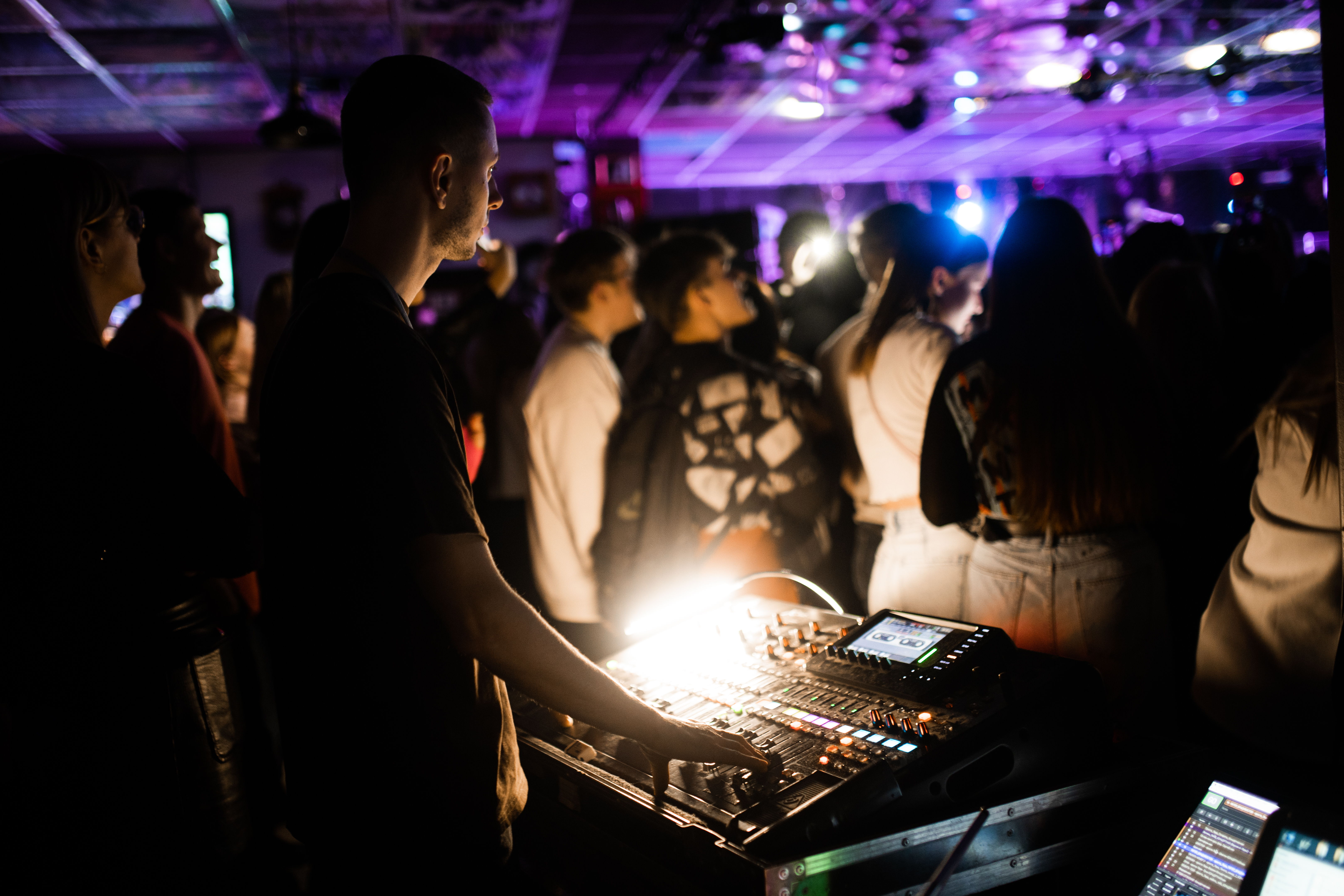 В тверском клубе Биг Бен отыграла концерт просто Лера