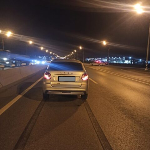 В Тверской области на М-10 автомобиль сбил пешехода