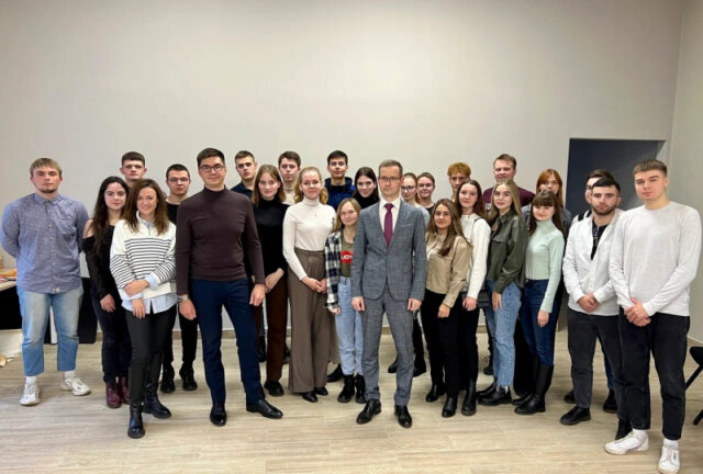 В Твери студентам рассказали о профессии следователя В Твери студентам рассказали о профессии следователя