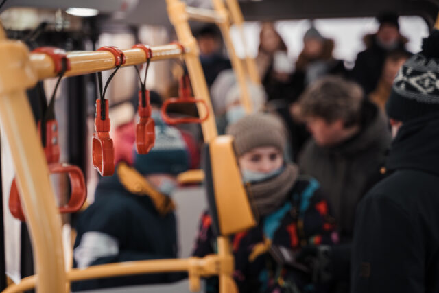 Кто следит за оплатой проезда в автобусах «Транспорта Верхневолжья» Штраф за безбилетный проезд в автобусах региона: способы погашения и обжалования, санкции за просрочку оплаты