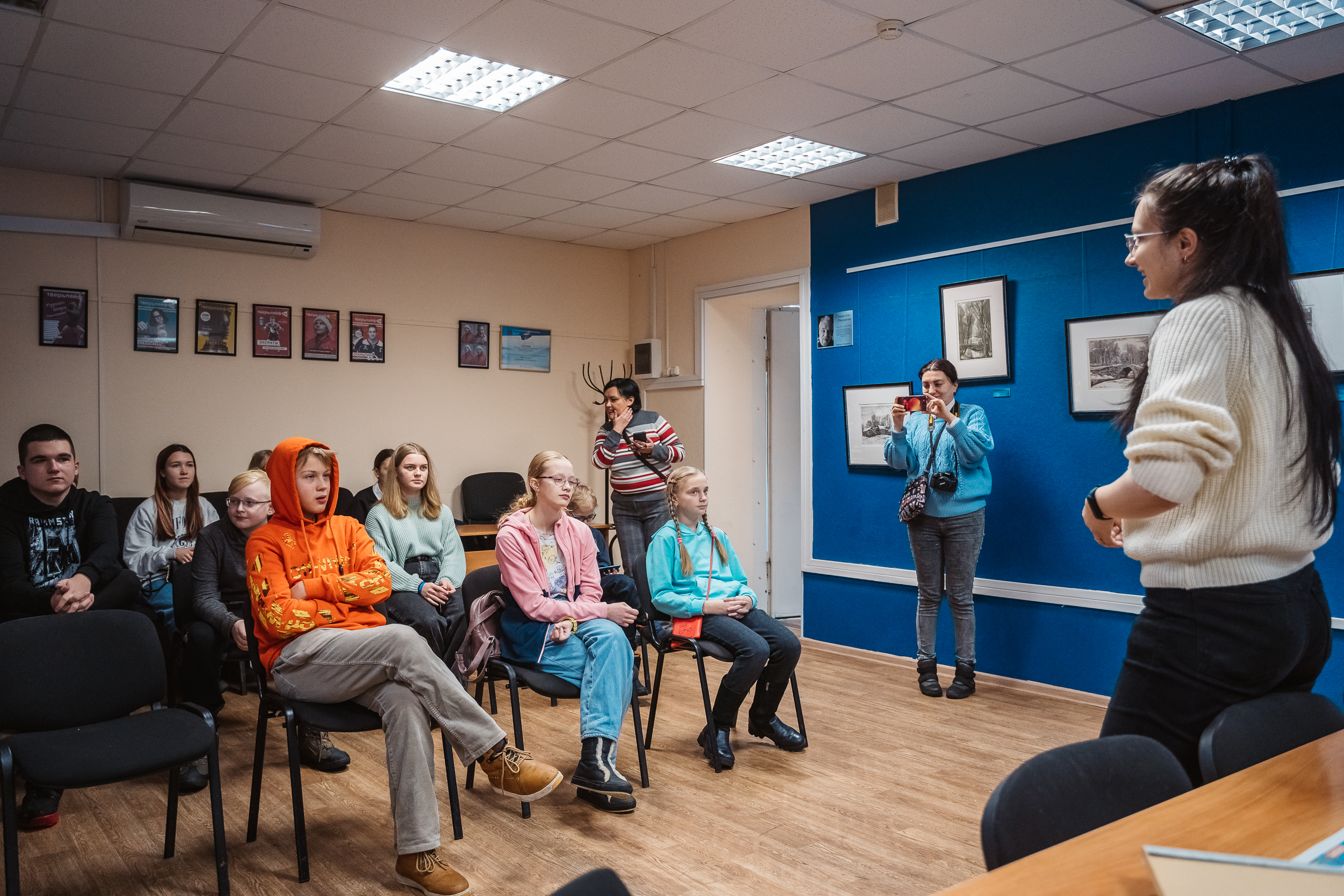 Юные журналисты побывали с экскурсией в РИА Верхневолжье Юные журналисты побывали с экскурсией в РИА Верхневолжье