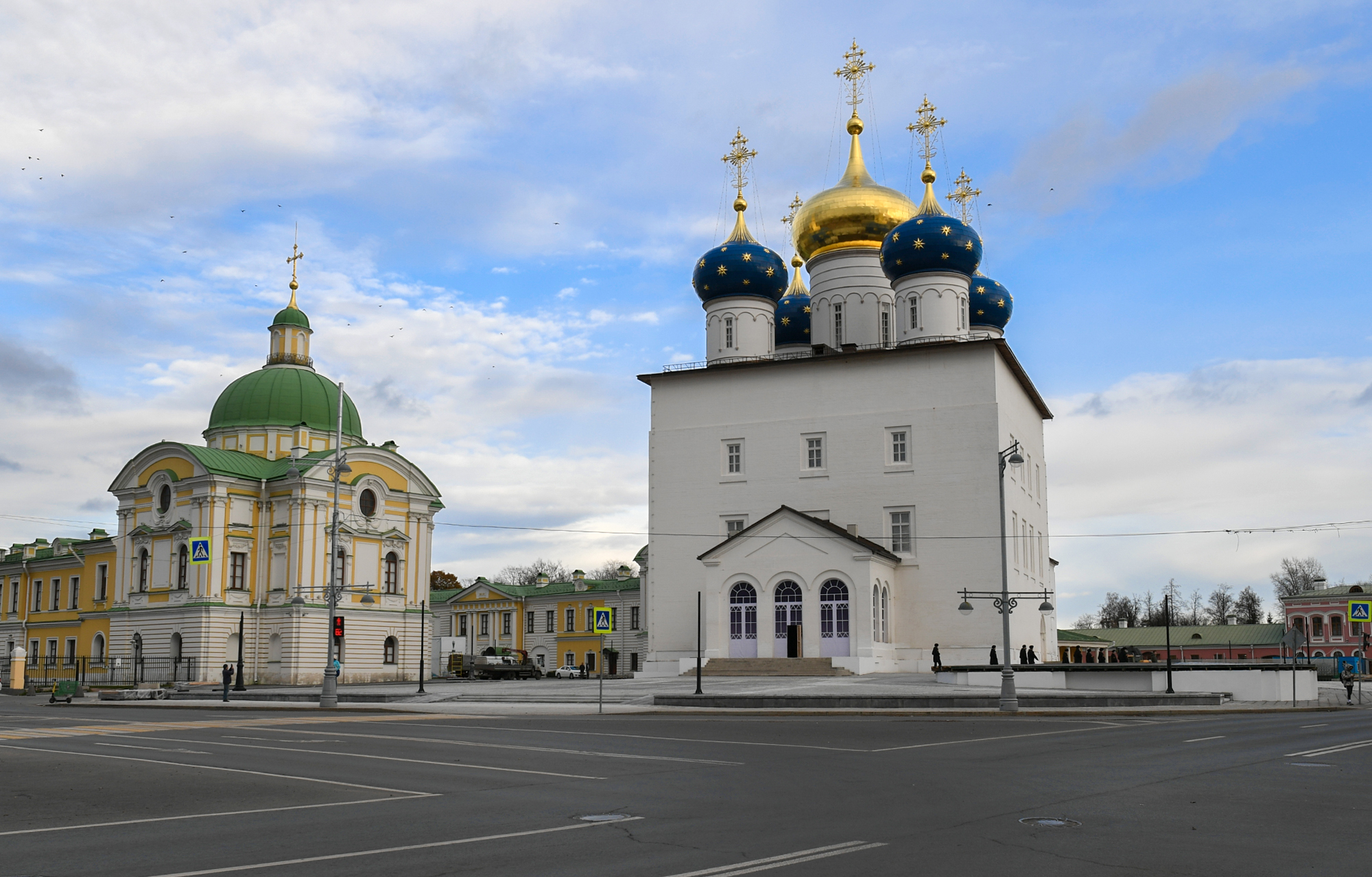 Игорь Рудень проинспектировал ход благоустройства Соборной площади в Твери Игорь Рудень проинспектировал ход благоустройства Соборной площади в Твери