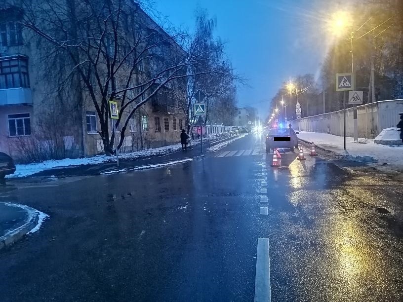 На улице Бобкова в Твери легковушка сбила человека