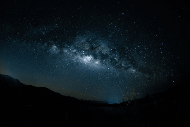 Тельцы, Девы и Овны больше других любят поговорить по мобильному – big data