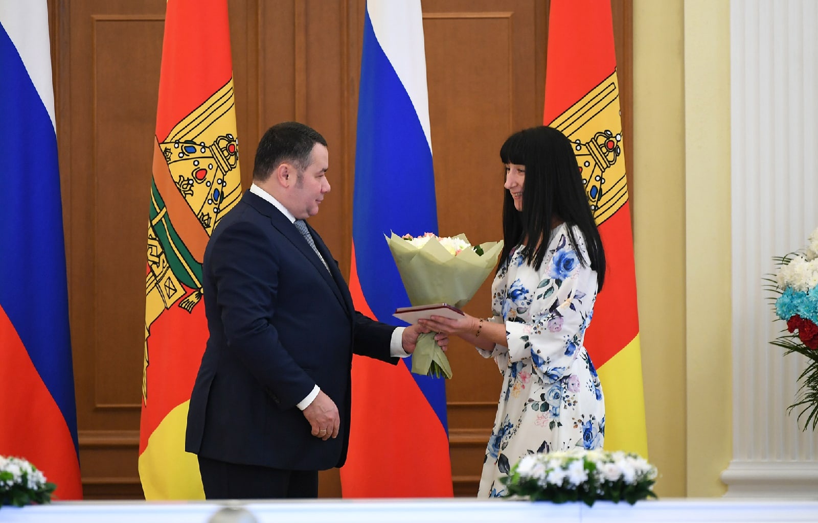 Игорь Руденя накануне Дня народного единства вручил государственные и региональные награды жителям Тверской области