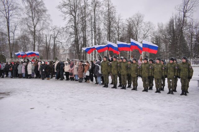 В Твери прошел митинг - концерт в поддержку Вооруженных сил РФ