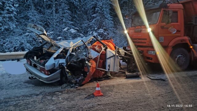 В аварии в Тверской области погибла женщина-водитель В аварии в Тверской области погибла женщина-водитель
