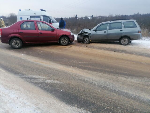 В аварии в Тверской области травмы получили два человека